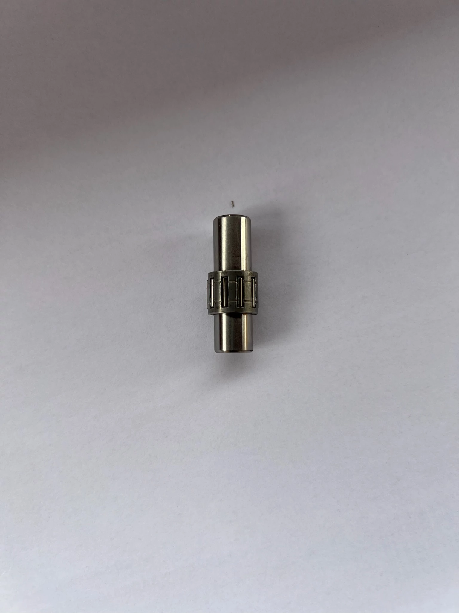 XB28 Dugattyú csapszeg tűgörgős csapággyal